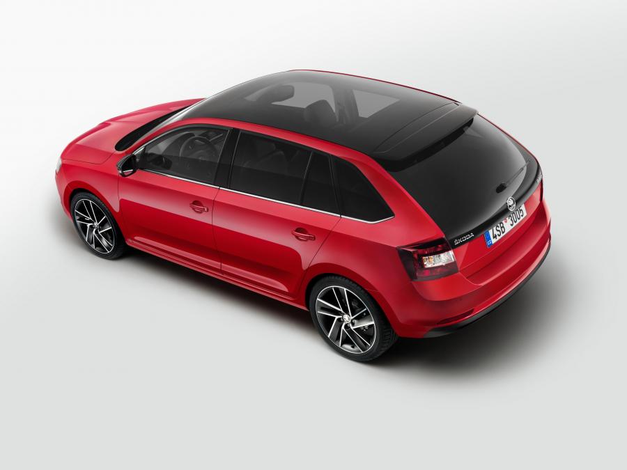  Skoda Rapid Spaceback 2017 года  (WW) (фото 2 из 41)